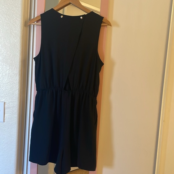 Jumpsuit (shorts) Romper - Picture 6 of 6